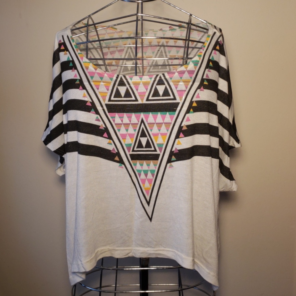 Sparkle & Fade Triangle Geometric Crop Top